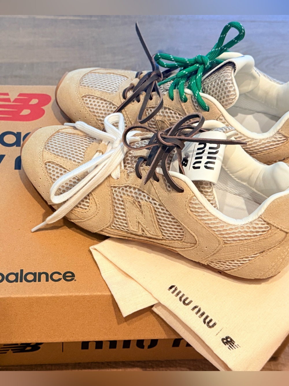 New Balance X Miu Miu 530 SL suede and mesh sneakers - Picture 3 of 8